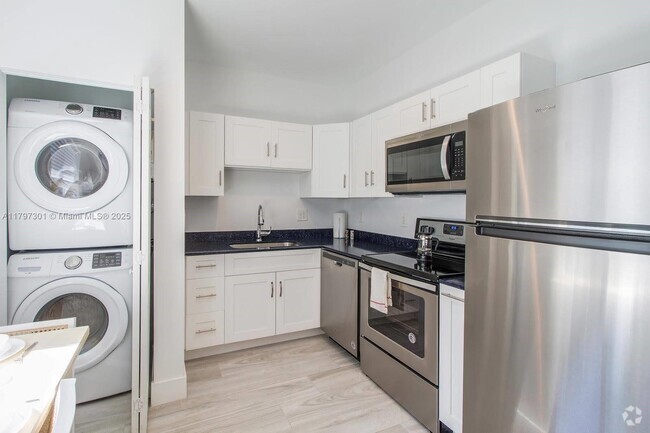 Building Photo - 427 NW 34th St Unit 1 Rental