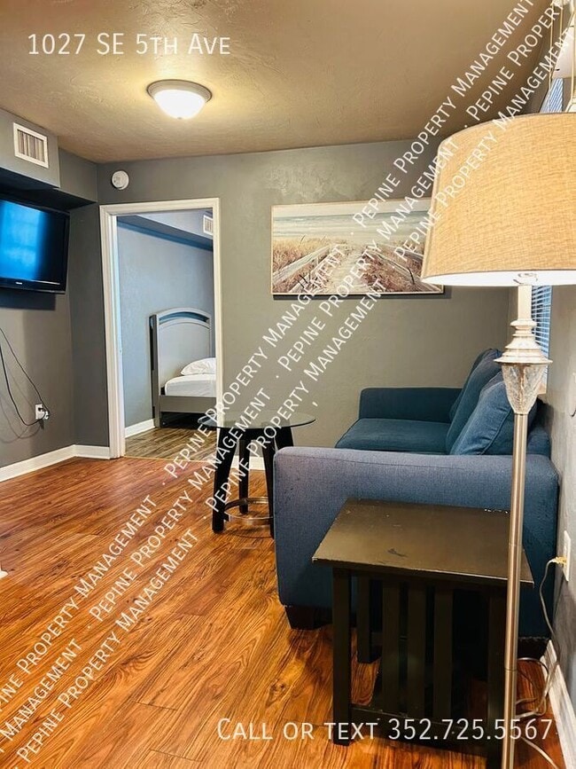 Photo - 1027 SE 5th Ave