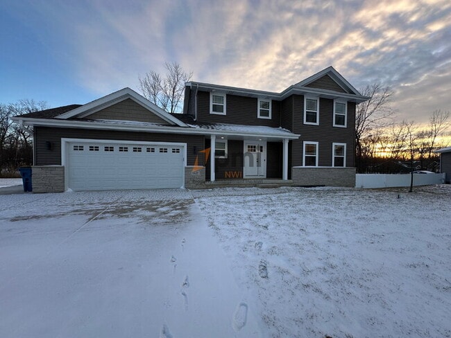 Photo - 14219 Fairbanks St