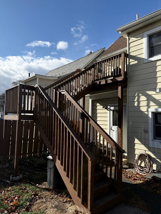 Rear entrance - 29 Sussex St Apartments