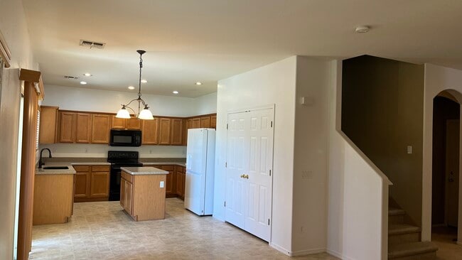 Photo - 17743 W Hearn Rd