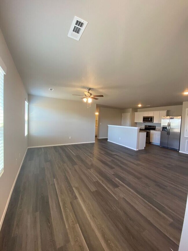 Photo - Available Now! 3-Bedroom, 2-Bathroom Townhome with Full-Service Lawn Care in Siloam Springs