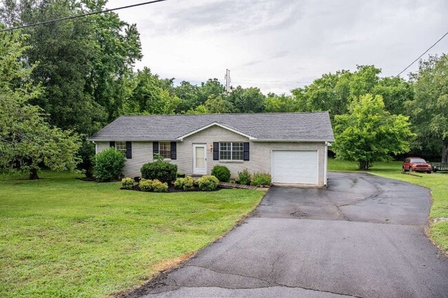 Photo - 207 Whitnel Dr