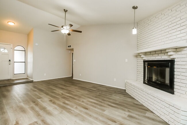 Photo - 6243 E Inglewood St