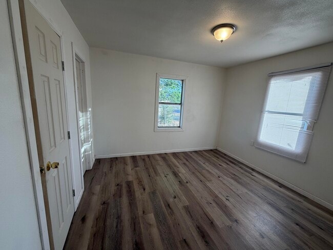 Photo - 4511 Avenue G
