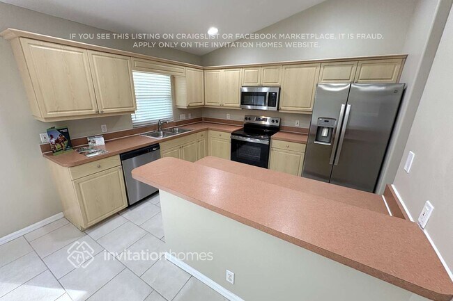 Photo - 5915 32nd St E