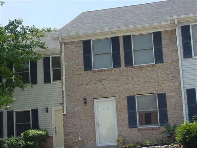 Building Photo - 106 Heritage Dr