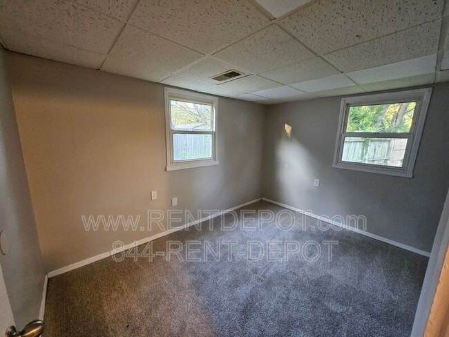 Photo - 2619 S St James Blvd