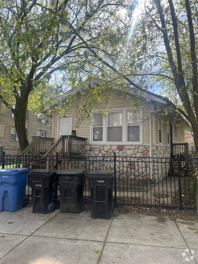 Building Photo - 7414 S Colfax Ave Rental
