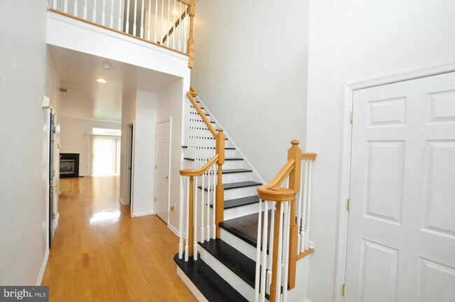 Building Photo - 328 Helen Dr