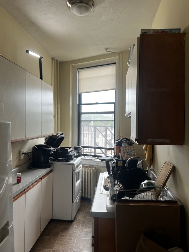 Photo - Waverly Apartments Unit 37