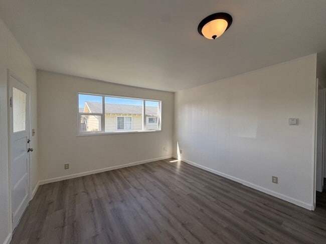 Photo - 301 S G St Unit 301