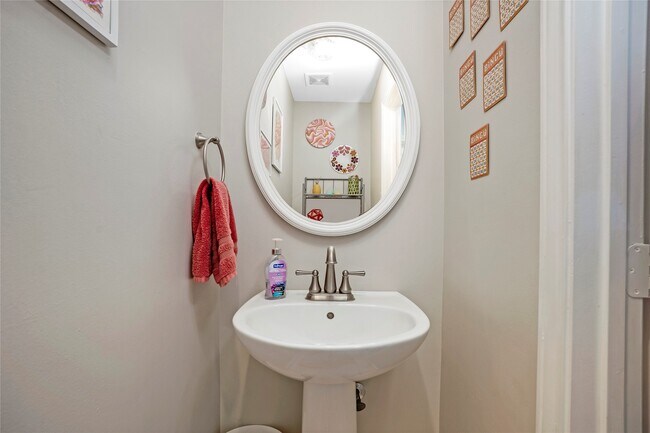 Photo - 122 Crystal Reef Dr