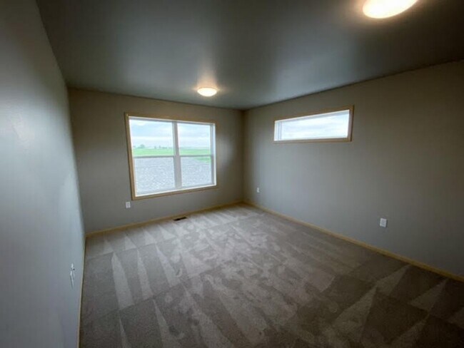Photo - 2 & 3 Bedroom Units Available Now! Unit 3 bedroom