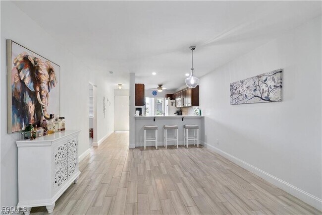Photo - 4608 SE 4th Pl Unit 3