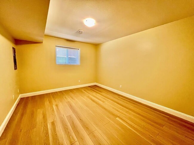 Photo - 111A 111a Ave
