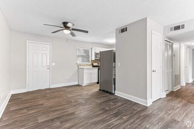 3BR, 1BA - 1,323SF - Dining Room