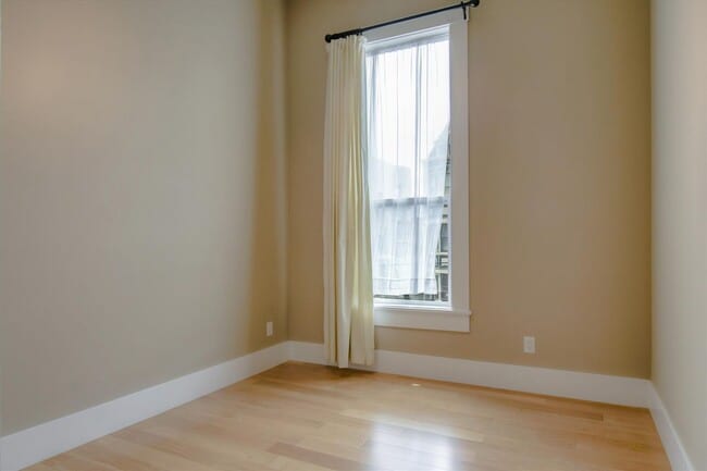 Photo - Completely Renovated Top Floor Unit in Vic...