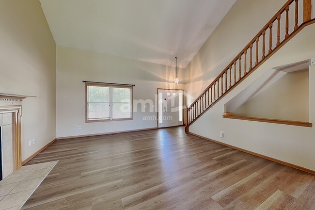Photo - 485 Sycamore Creek St