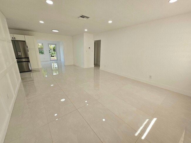 Photo - 7304 Westwood Dr