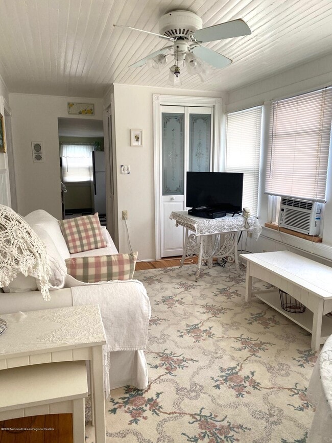 Photo - 7 Webb Ave Unit 2 W