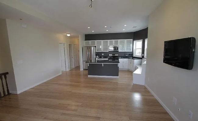 Photo - 17 Ashley St Unit 1