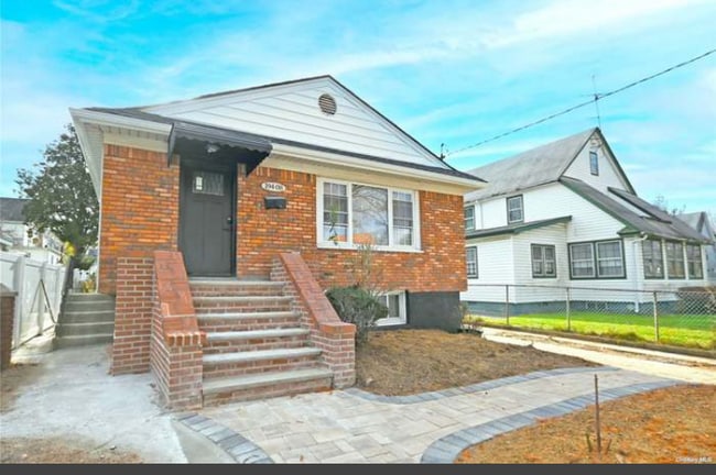 Building Photo - 194-08 116th Ave Rental