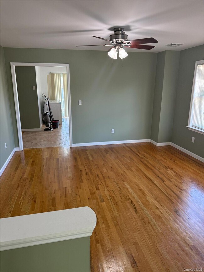 103 Clunie Ave Unit 2