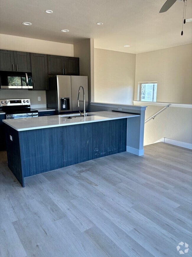 Building Photo - Charming 1-Bed/1-Bath Apartment