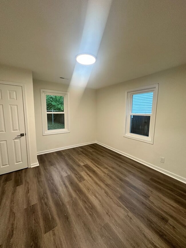 Photo - Newly renovated house for lease!
