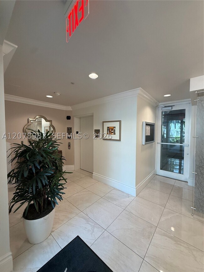 Photo - 650 Valencia Ave Unit 303