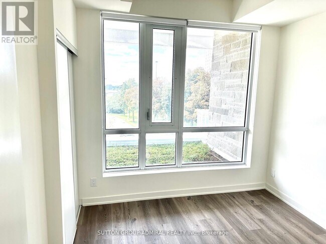 Photo - 10 Deerlick Ct Unité 302