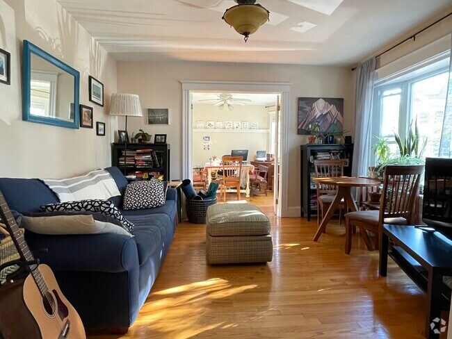 Building Photo - 34 Parkdale St Unit 1 Rental