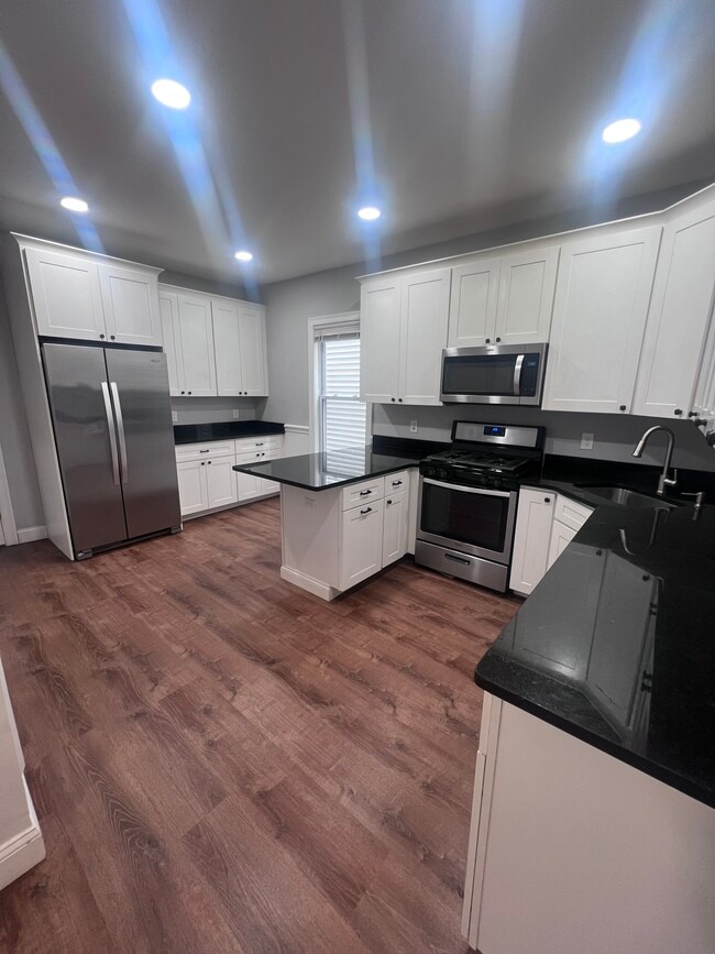 Building Photo - 38 Crescent Ave Unit 1 Rental