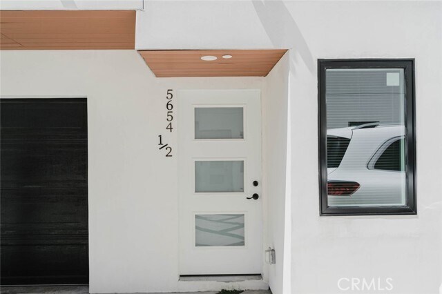 Photo - 5654 Cartwright Ave