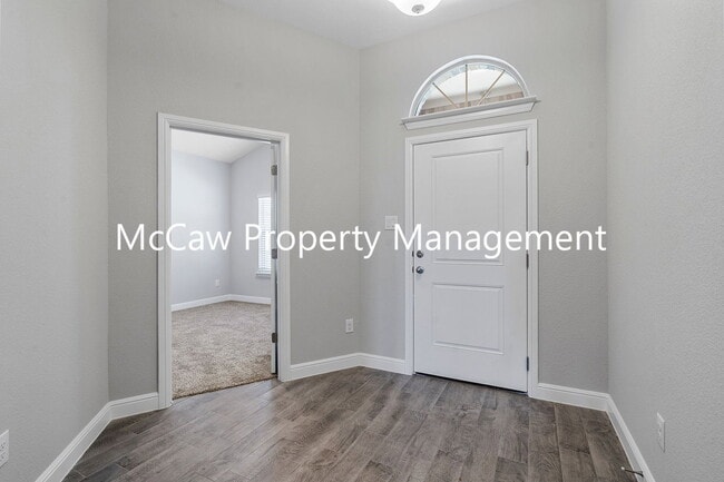 Photo - 1829 Ruffian Rd