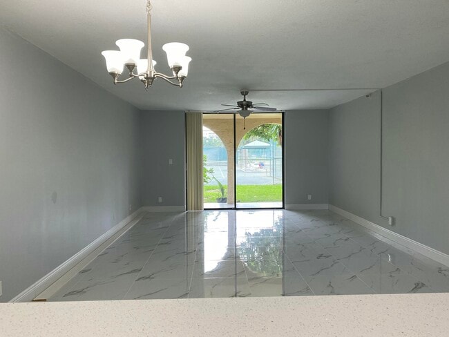 Photo - 2788 Tennis Club Dr Unit 102