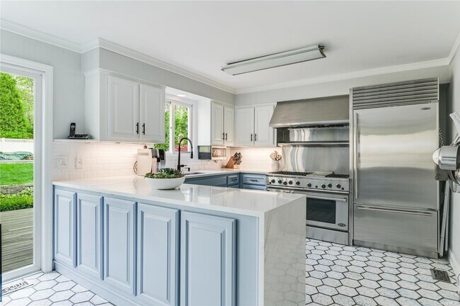 Photo - 355 Windjammer Dr