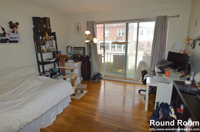 Building Photo - 383 Langley Rd Unit 3831