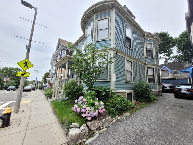 Photo - 126 Calumet St Unit 1