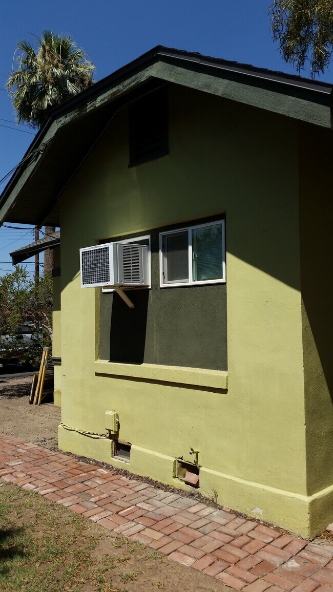 Photo - 312 W Lynwood St