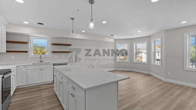 Photo - 76 Bouvier Ave Unit 3