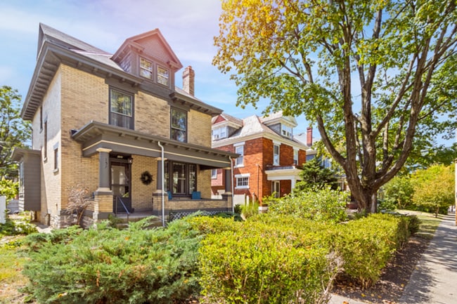 Building Photo - 157 E Oakland Ave