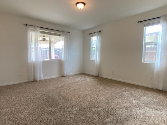 Photo - 10611 Midge Dr House