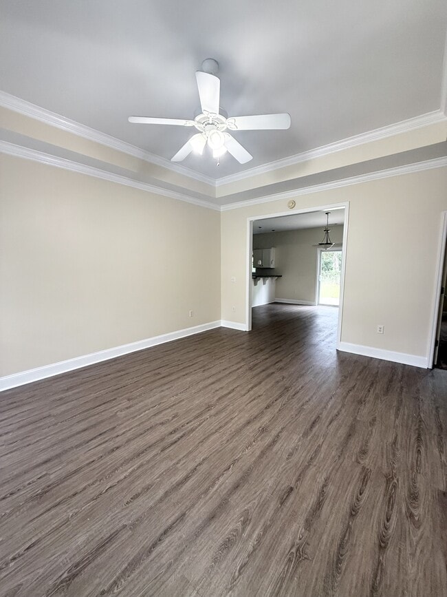 Photo - 4 Applemint Ln