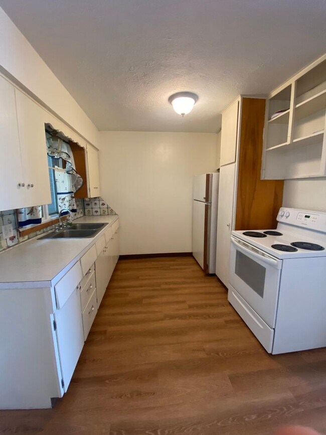 Photo - 332-334 Maple St Unit 334 Maple St