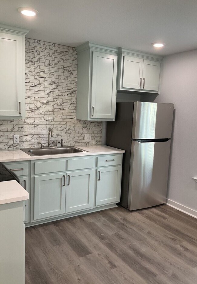 Photo - 3709/3711 Broken Bow Road Unit 3711 Broken Bow Road