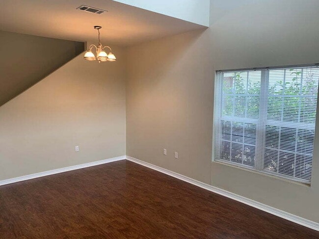 Photo - "Spacious 4-Bed Townhouse in Fort Walton B...