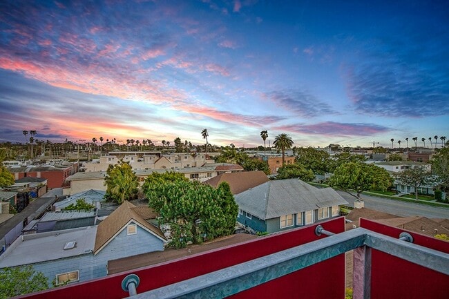 Scenic Bixby Apartments balcony views