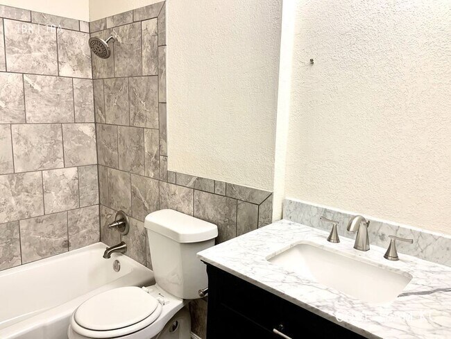 3618 Warwick Blvd Unidad 3636-3